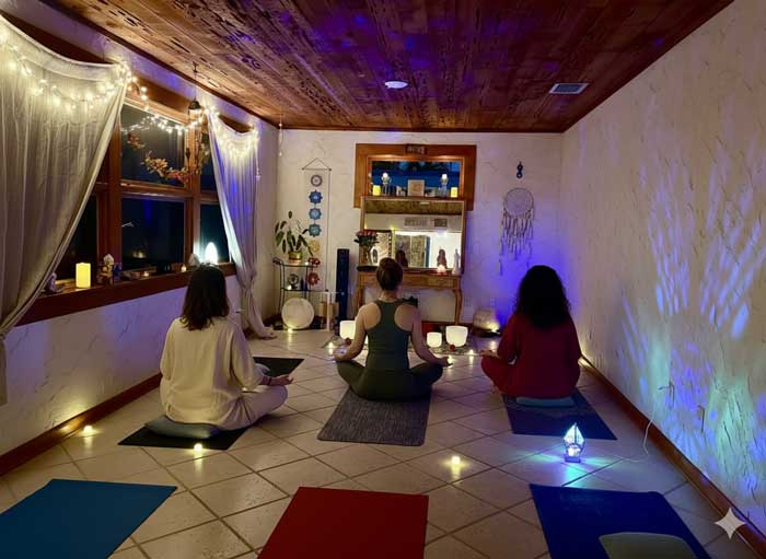 candlelight-studio-meditation
